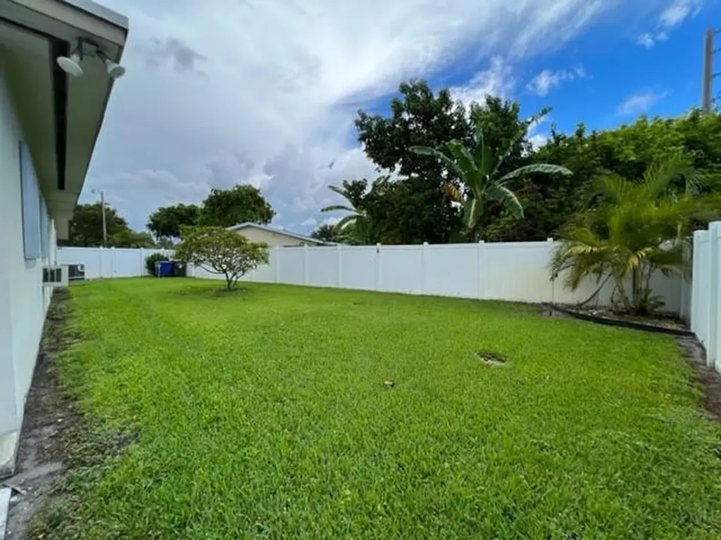 6890 NW 31st Way Fort Lauderdale FL 33309