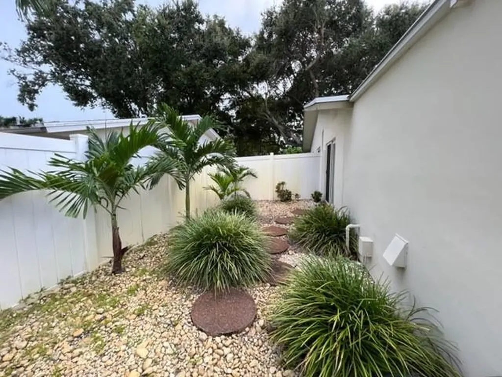 6890 NW 31st Way Fort Lauderdale FL 33309