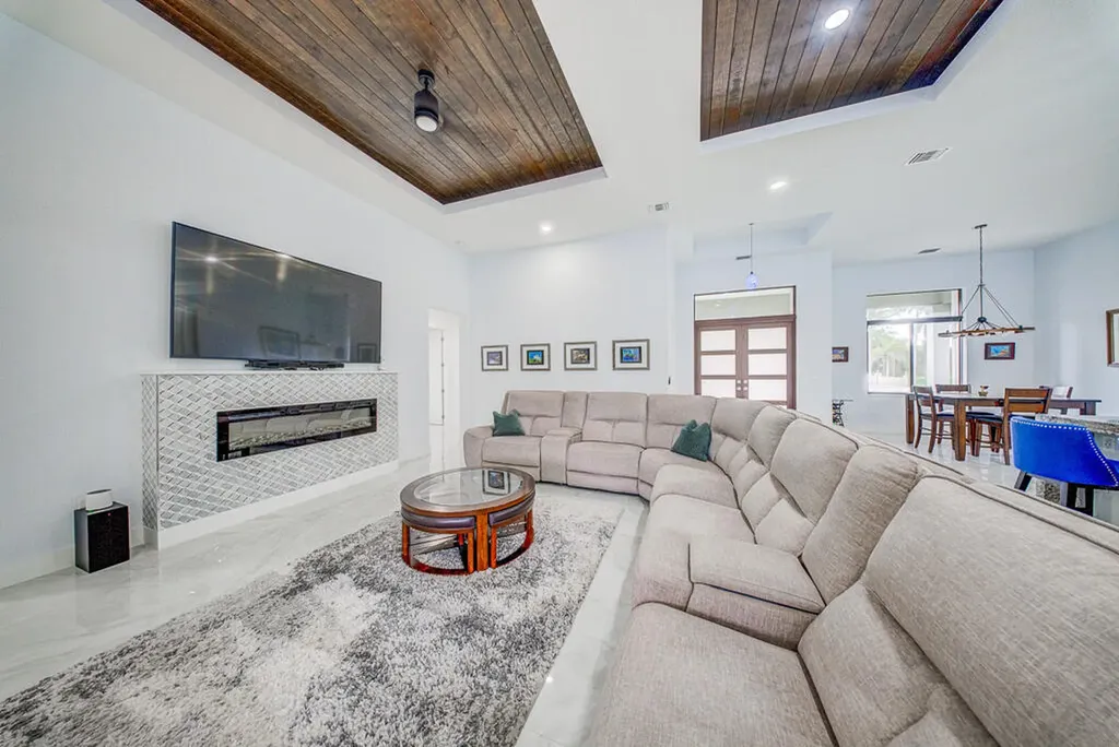 11165 Tangerine Boulevard West Palm Beach FL 33412