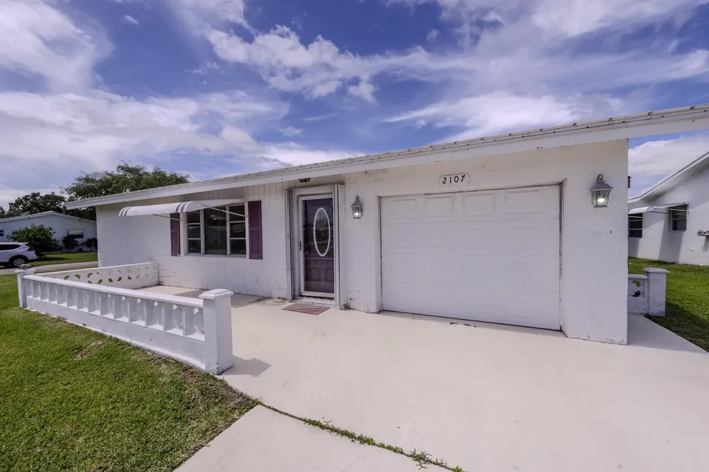 2107 Campanelli Boulevard Boynton Beach FL 33426
