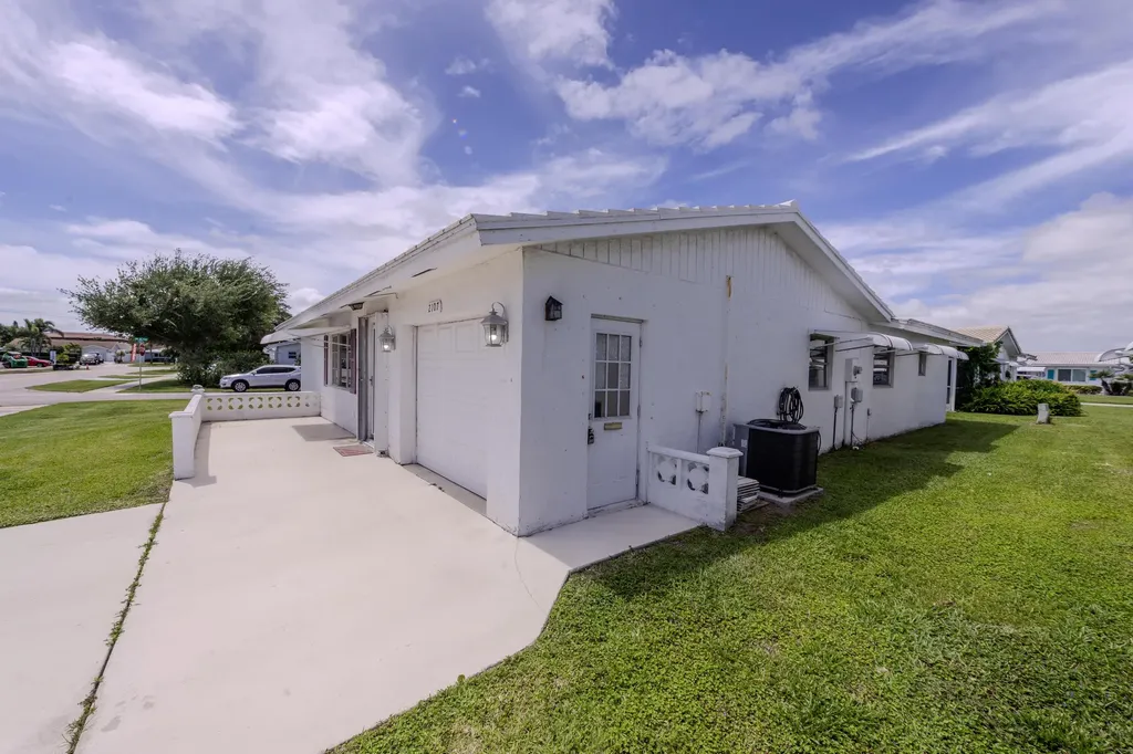 2107 Campanelli Boulevard Boynton Beach FL 33426