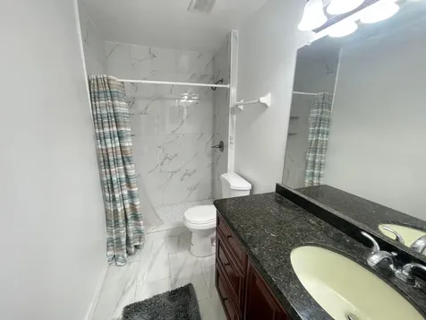 3445 NW 44th Street Oakland Park FL 33309