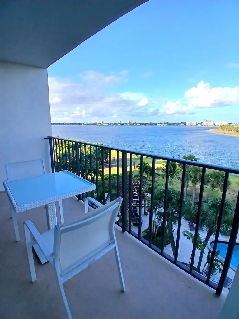 1830 Embassy Drive West Palm Beach FL 33401