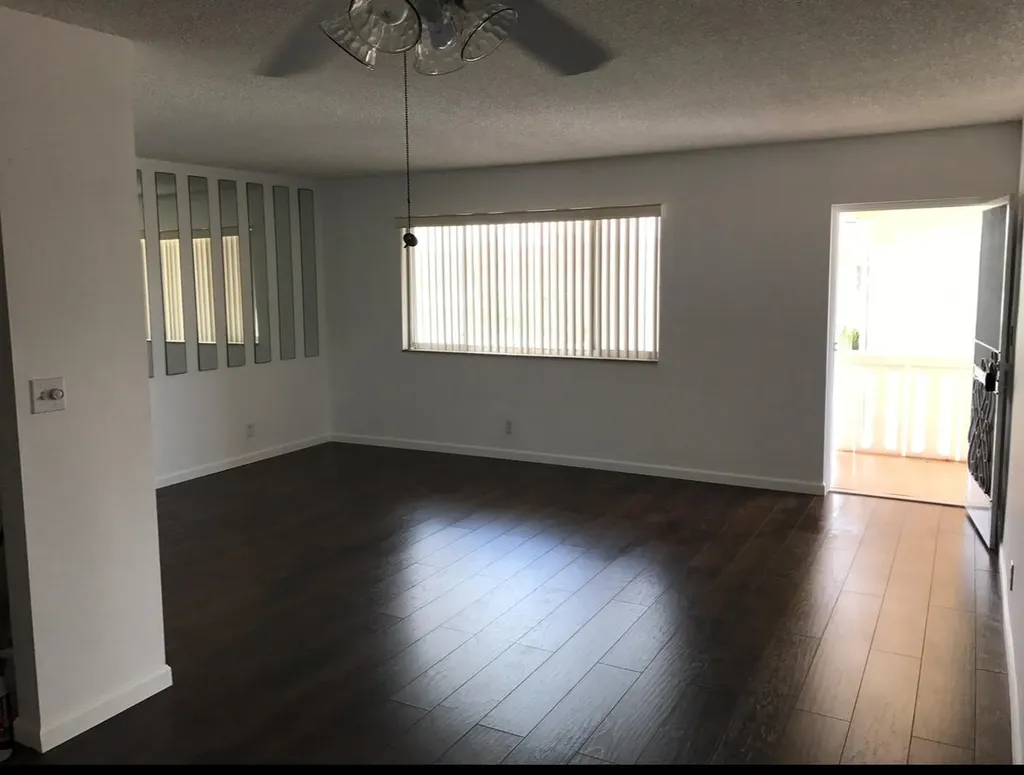 700 Village Green Court Palm Springs FL 33461