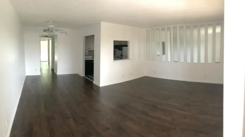 700 Village Green Court Palm Springs FL 33461