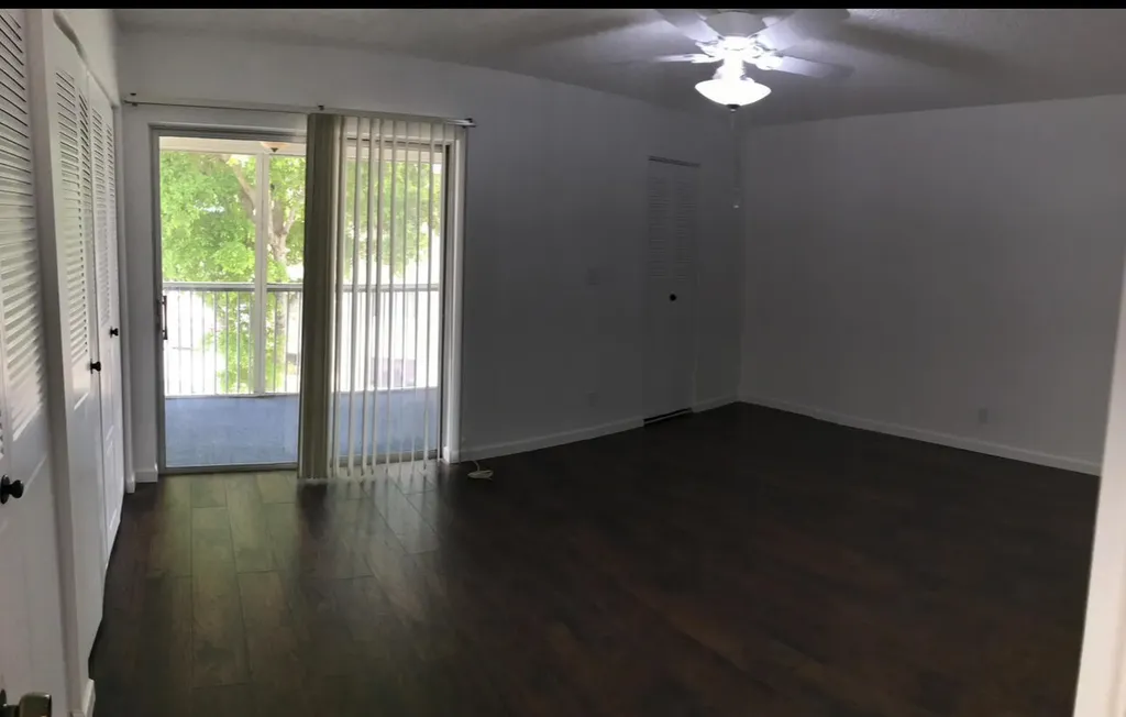 700 Village Green Court Palm Springs FL 33461