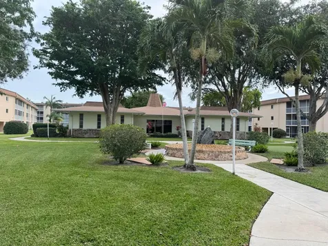 700 Village Green Court Palm Springs FL 33461
