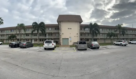 700 Village Green Court Palm Springs FL 33461