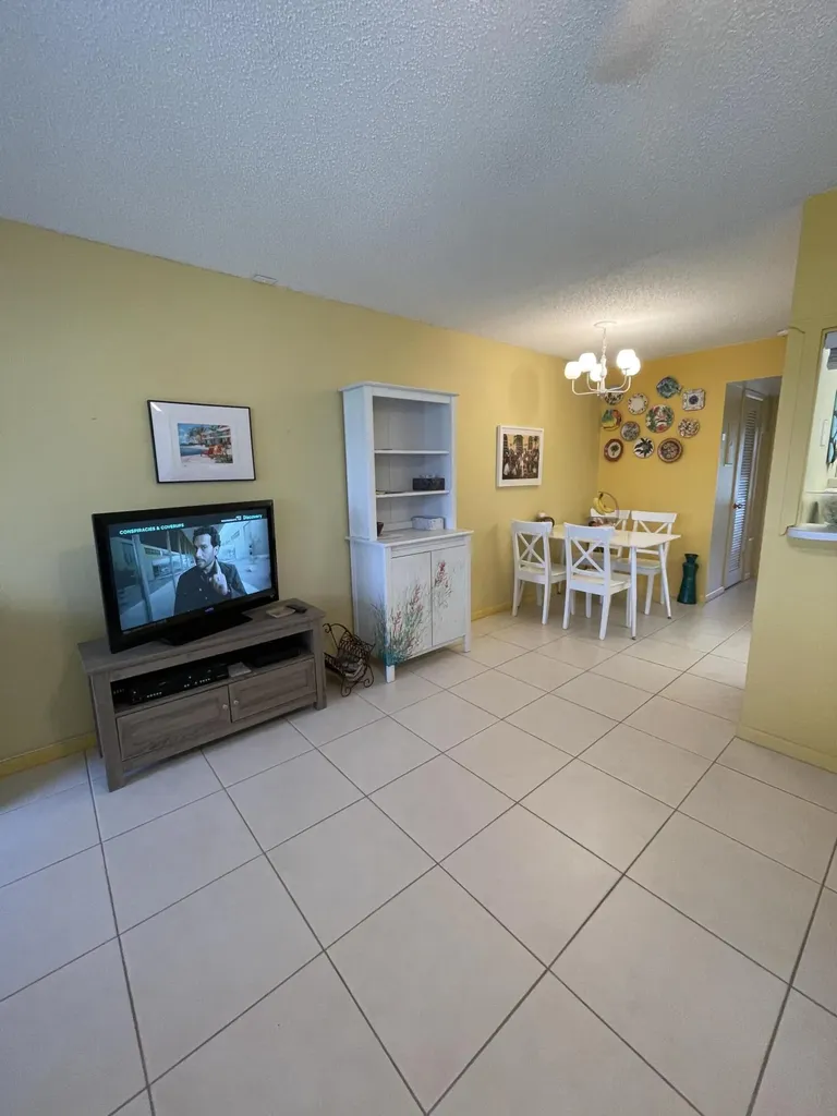 259 Farnham K Deerfield Beach FL 33442