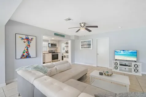 1310 4th Court Vero Beach FL 32960