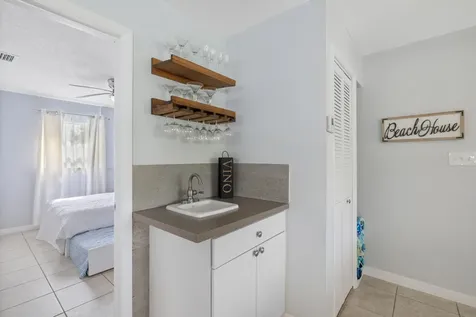 1310 4th Court Vero Beach FL 32960