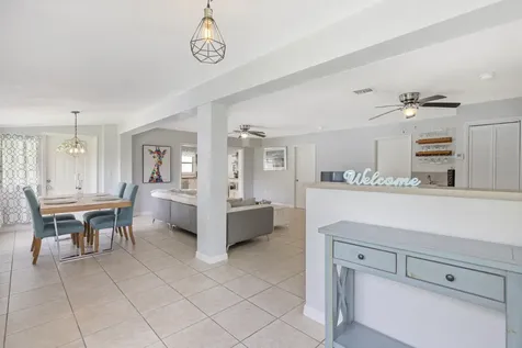 1310 4th Court Vero Beach FL 32960
