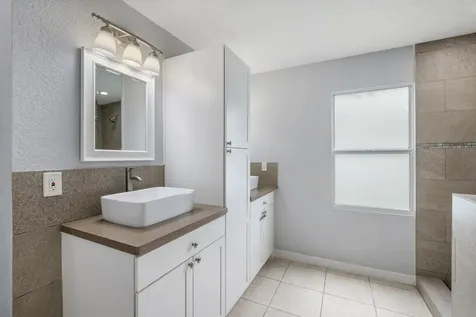 1310 4th Court Vero Beach FL 32960