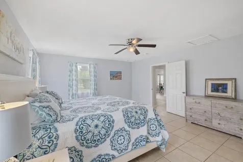 1310 4th Court Vero Beach FL 32960