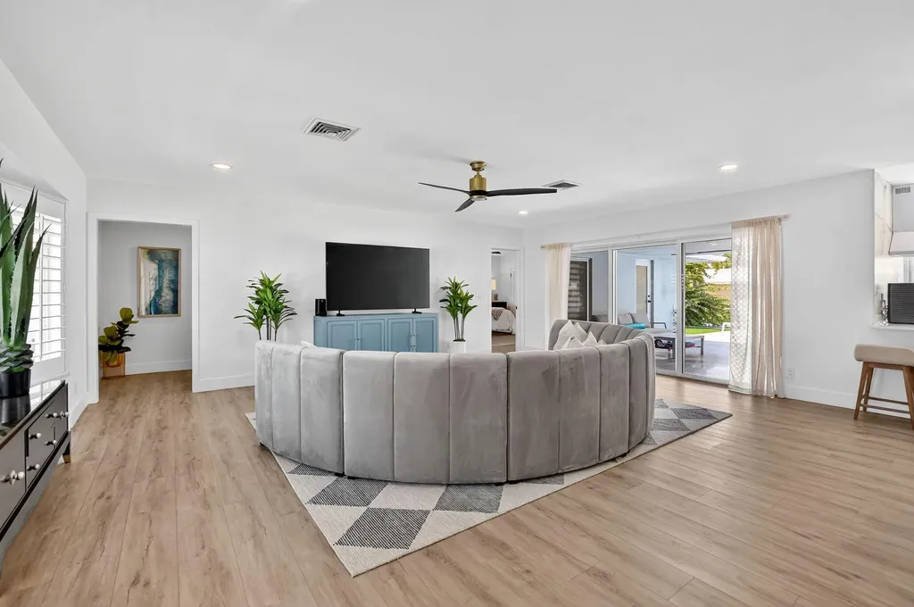891 Hickory Terrace Boca Raton FL 33486