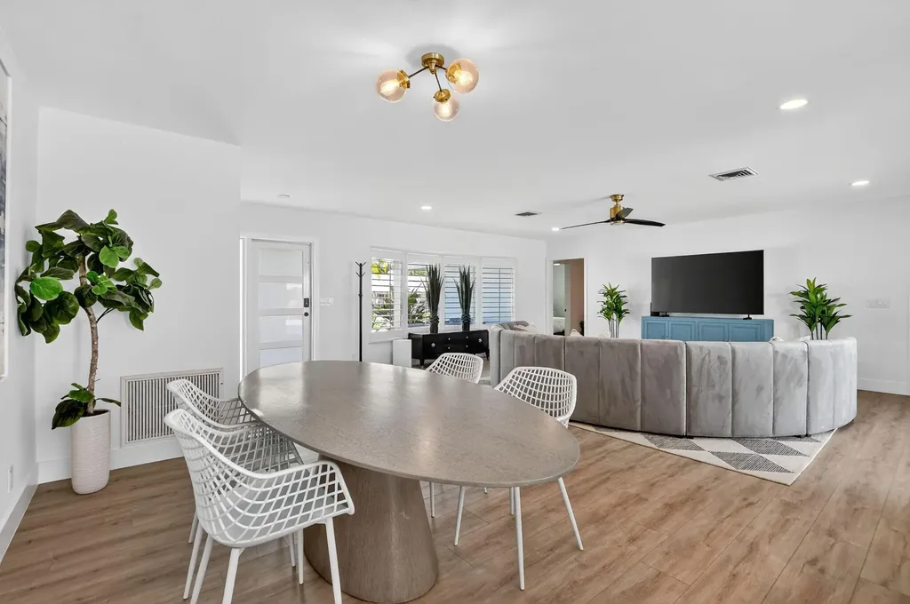 891 Hickory Terrace Boca Raton FL 33486