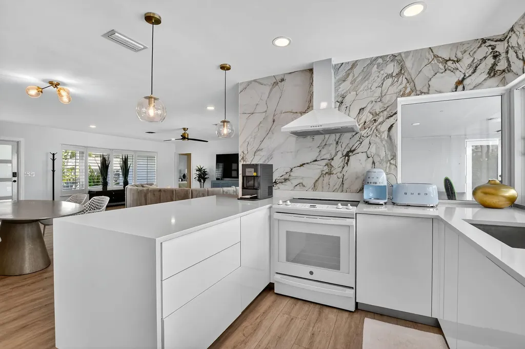 891 Hickory Terrace Boca Raton FL 33486