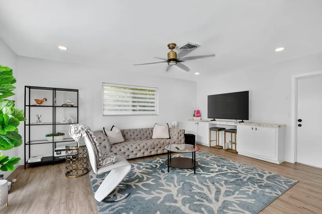 891 Hickory Terrace Boca Raton FL 33486