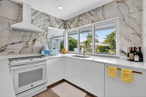 891 Hickory Terrace Boca Raton FL 33486