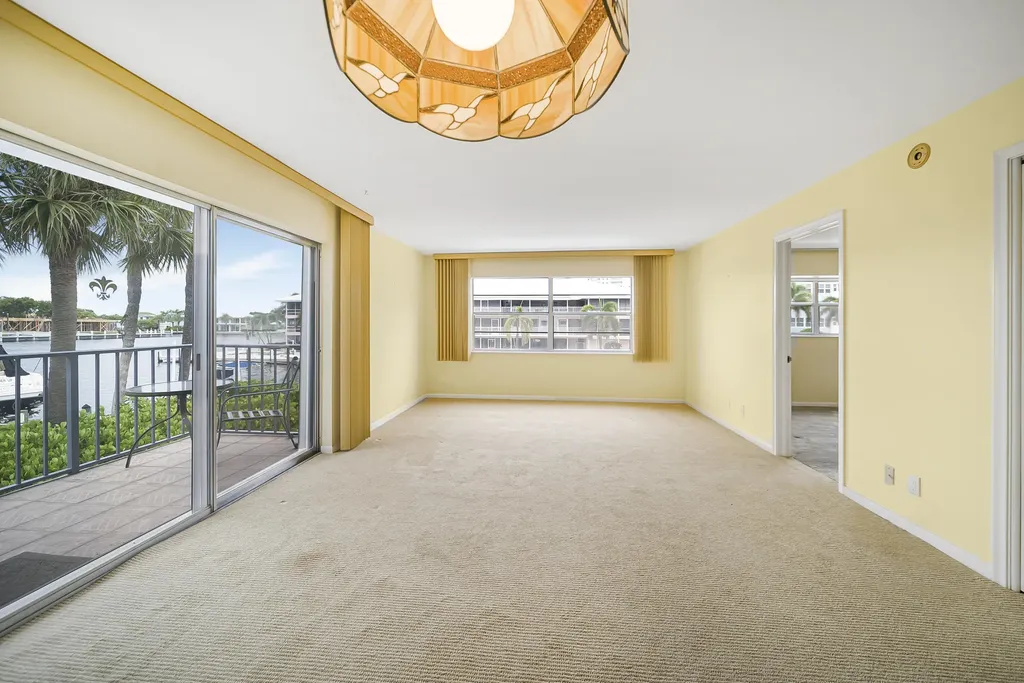 3105 NE 28th Street Fort Lauderdale FL 33308