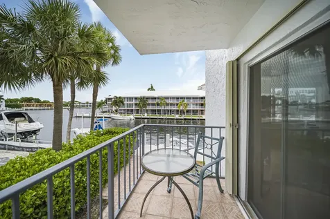 3105 NE 28th Street Fort Lauderdale FL 33308