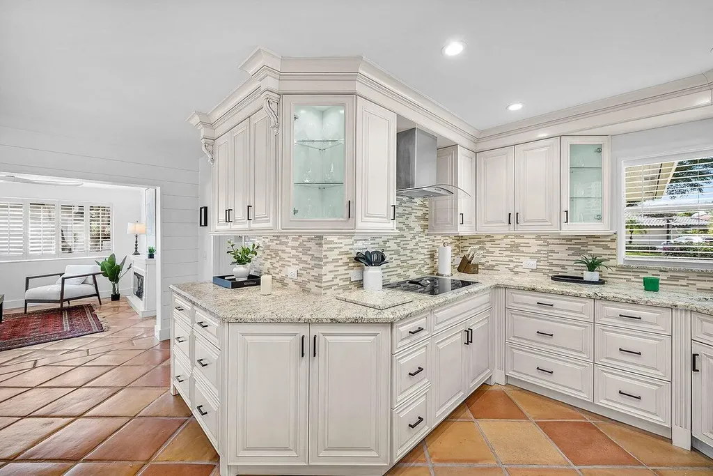 18 Bristol Lane Boynton Beach FL 33436