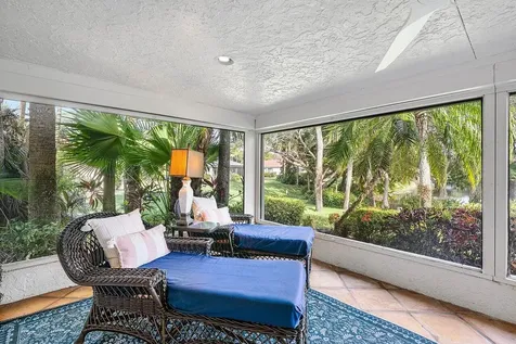 18 Bristol Lane Boynton Beach FL 33436