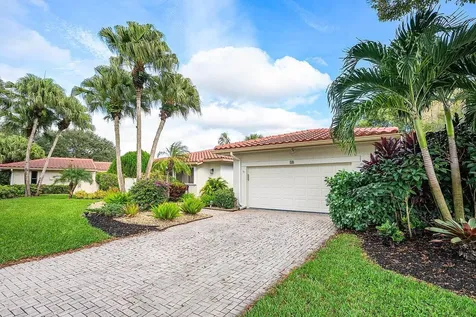 18 Bristol Lane Boynton Beach FL 33436