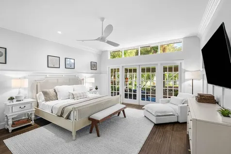 18 Bristol Lane Boynton Beach FL 33436