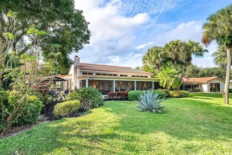 18 Bristol Lane Boynton Beach FL 33436