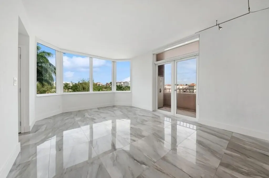 300 SE 5th Avenue Boca Raton FL 33432