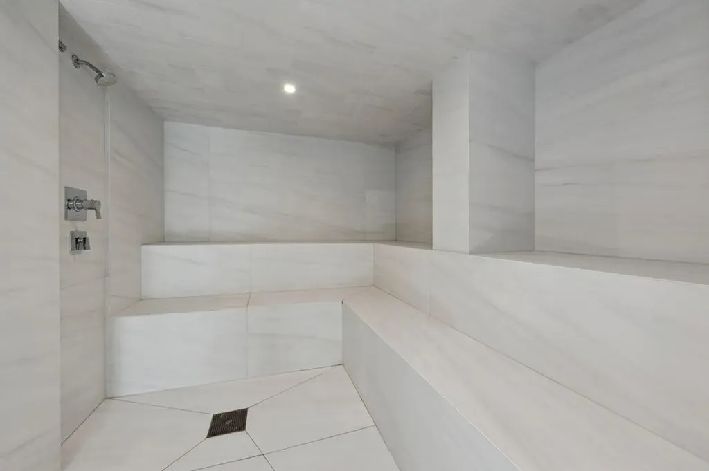 300 SE 5th Avenue Boca Raton FL 33432