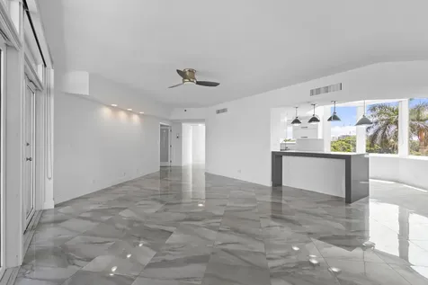 300 SE 5th Avenue Boca Raton FL 33432