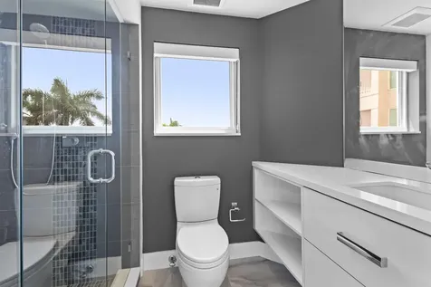 300 SE 5th Avenue Boca Raton FL 33432