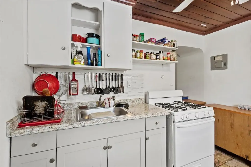 1504 N Sapodilla Avenue N West Palm Beach FL 33401