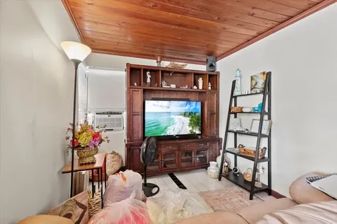 1504 N Sapodilla Avenue N West Palm Beach FL 33401