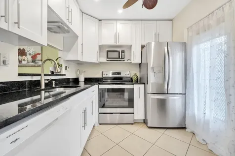 4805 NW 35th Street Lauderdale Lakes FL 33319
