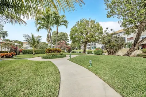4805 NW 35th Street Lauderdale Lakes FL 33319