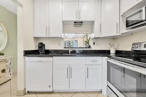 4805 NW 35th Street Lauderdale Lakes FL 33319