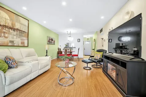 4805 NW 35th Street Lauderdale Lakes FL 33319