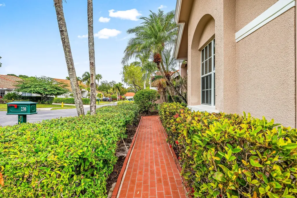 230 Eagleton Estate Boulevard Palm Beach Gardens FL 33418