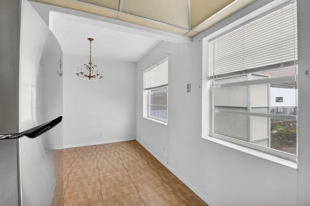 421 Piedmont Delray Beach FL 33484