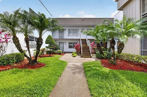421 Piedmont Delray Beach FL 33484