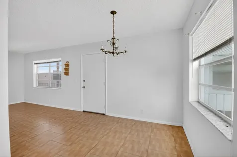421 Piedmont Delray Beach FL 33484