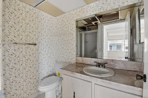 421 Piedmont Delray Beach FL 33484