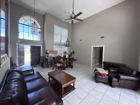 6695 Lake Loran Way Greenacres FL 33467