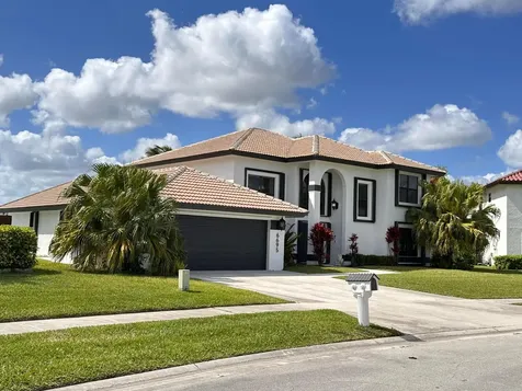 6695 Lake Loran Way Greenacres FL 33467
