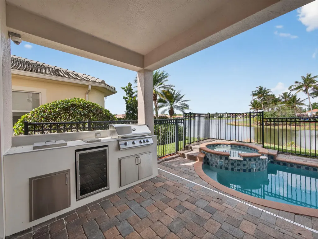 12054 Aviles Circle Palm Beach Gardens FL 33418