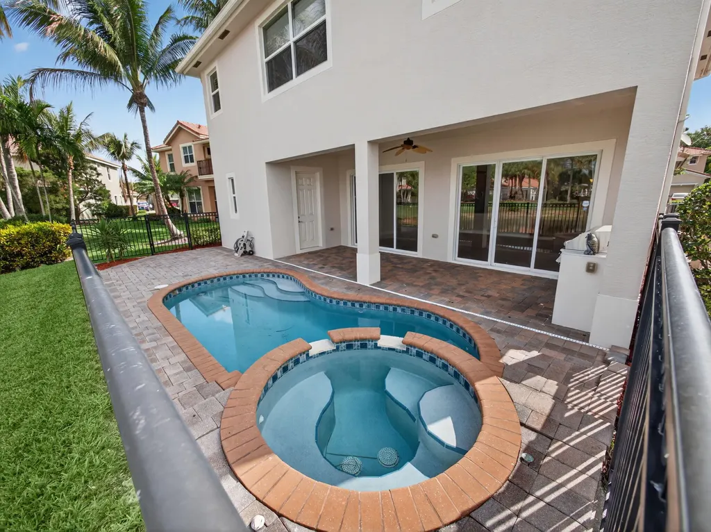 12054 Aviles Circle Palm Beach Gardens FL 33418