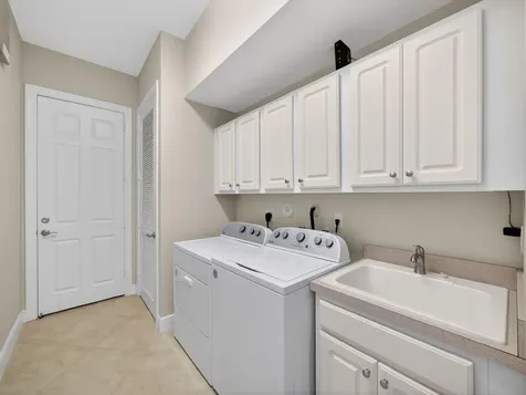 12054 Aviles Circle Palm Beach Gardens FL 33418